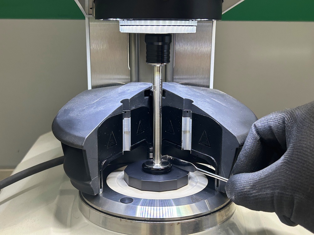 Prüfung im Dynamischen Scherrheometer (DSR)