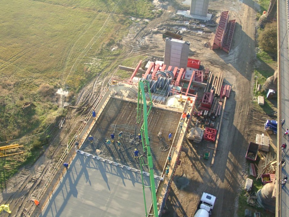Betonage eines Brückenbauwerkes
