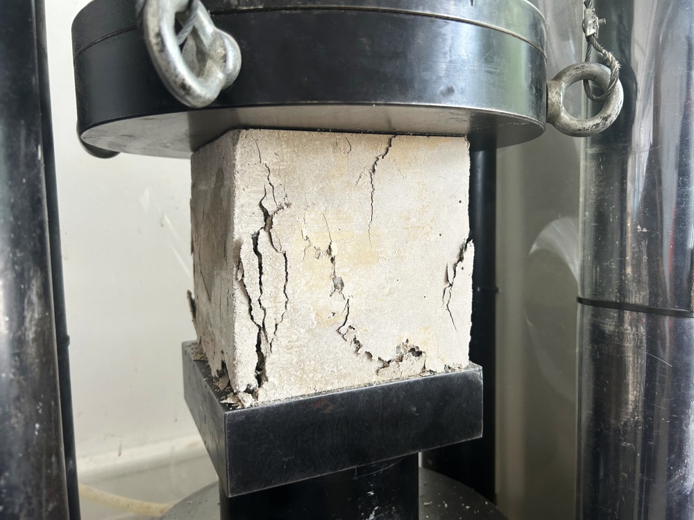 Prüfung Druckfestigkeit von Beton