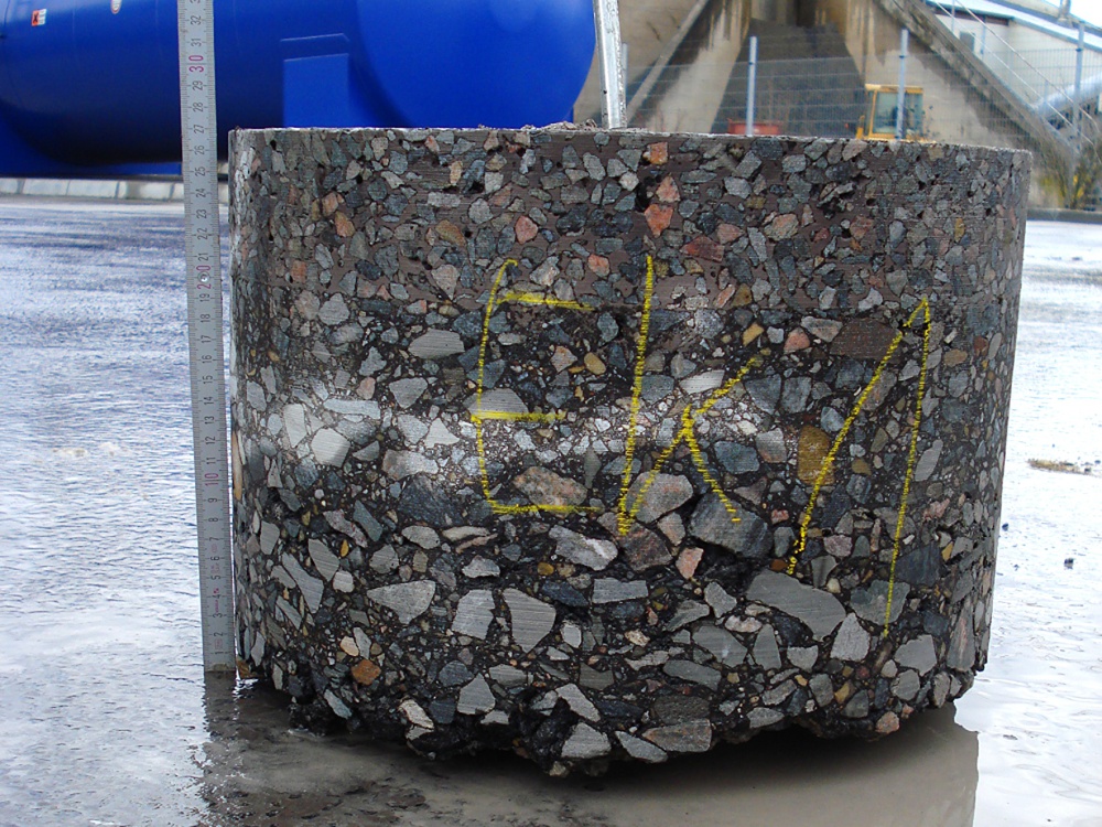 Bohrkernentnahme Ø 400 mm im Rahmen einer Voruntersuchung